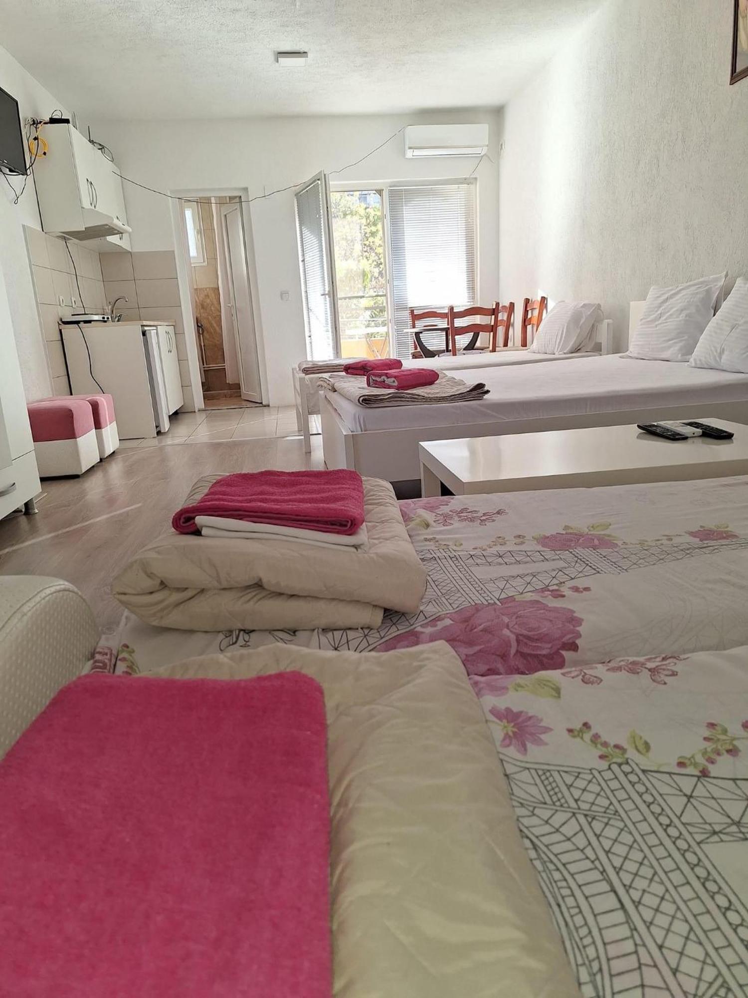 Apartments Ana Dojran Exterior photo
